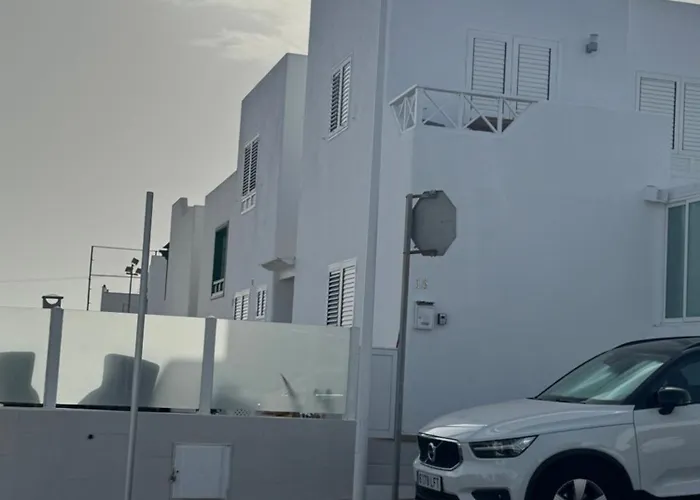 Casa Sara Seaview Playa Honda (Lanzarote)