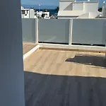Casa Sara Seaview בית נופש *