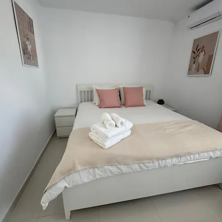 Casa Sara Seaview * 宏达海滩