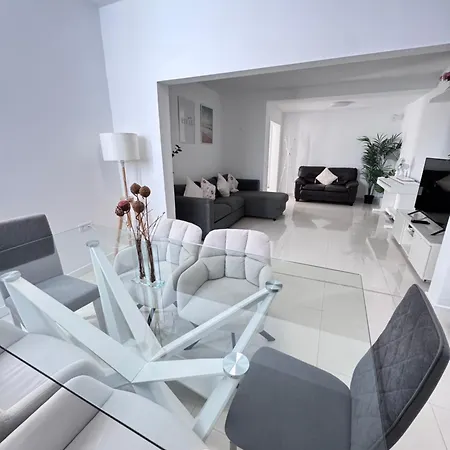 Casa Sara Seaview 度假居 *