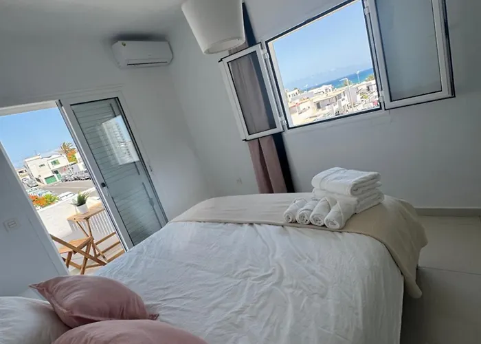 Casa de Férias Casa Sara Seaview Playa Honda (Lanzarote)