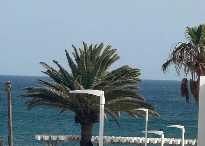 Casa Sara Seaview * Playa Honda (Lanzarote)